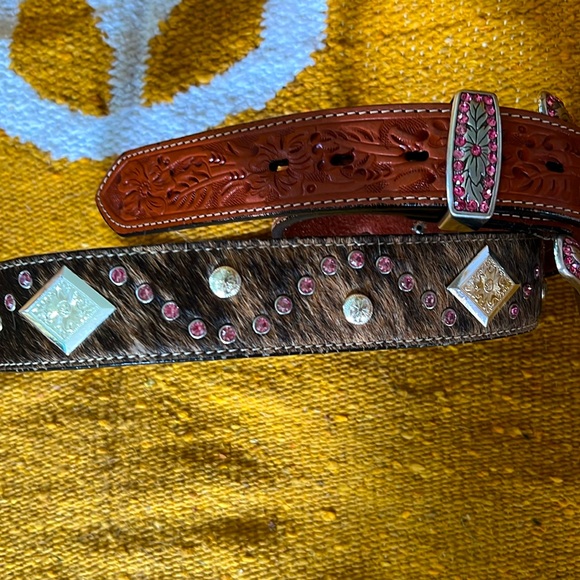 Montana Silversmith leather show belt - Picture 2 of 9